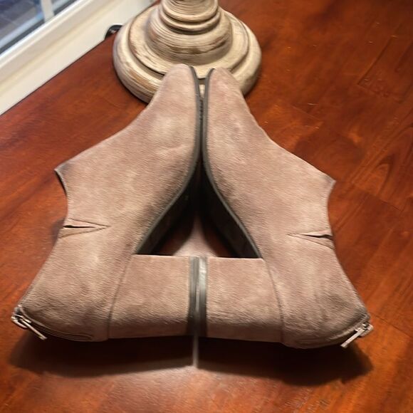 Chocolat Blu Orra Block Heel Bootie - Size 7 - Good Condition - Picture 7 of 14